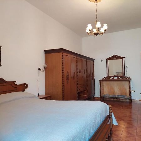 Only Bed Hotel Полиняно а Маре Екстериор снимка