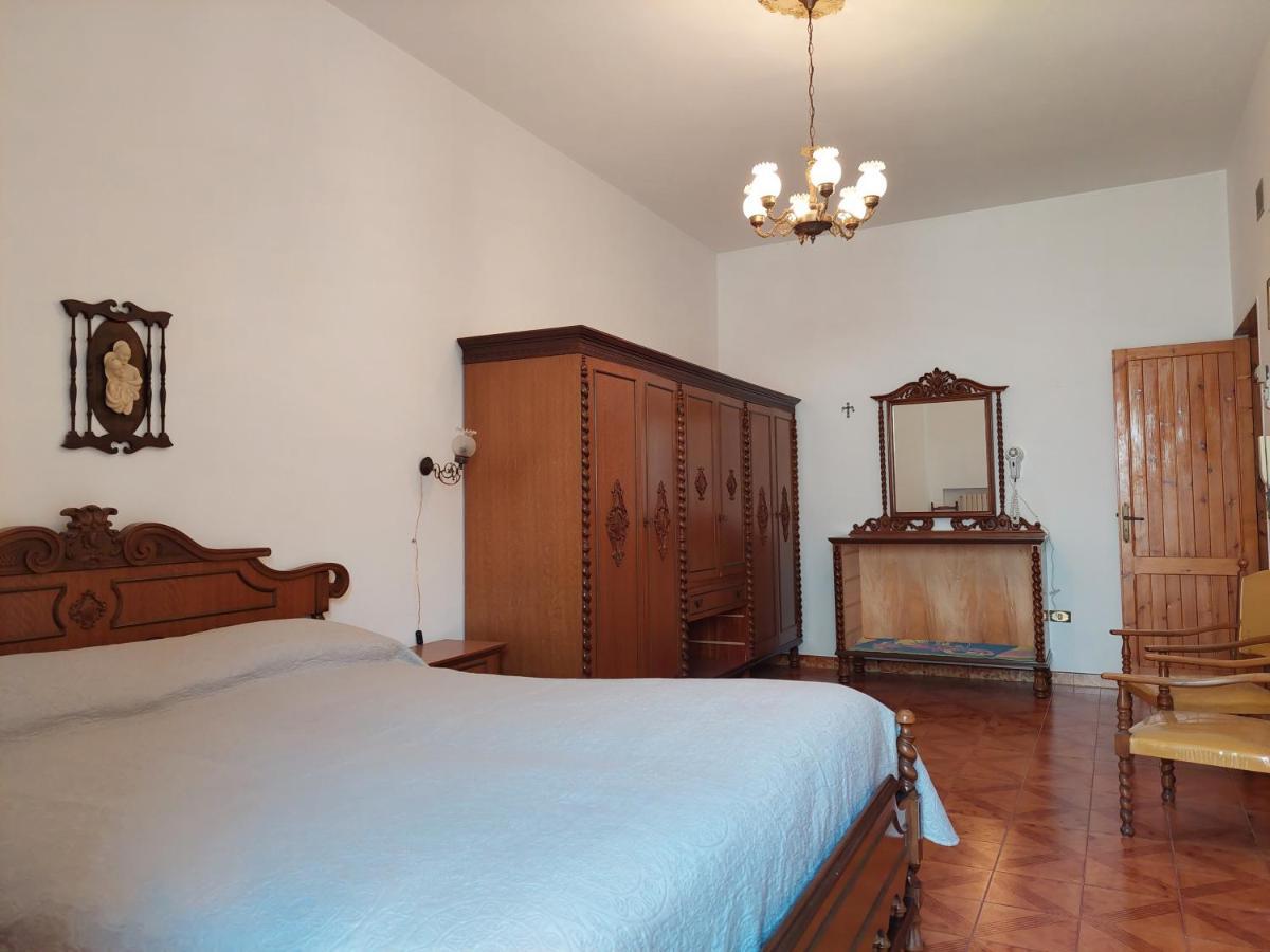 Only Bed Hotel Полиняно а Маре Екстериор снимка